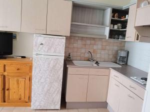 Appartement Appartement Marseillan-Plage, 2 pièces, 4 personnes - FR-1-326-544 Quai De Plaisance -  - 34340 Le Castellas Languedoc-Roussillon