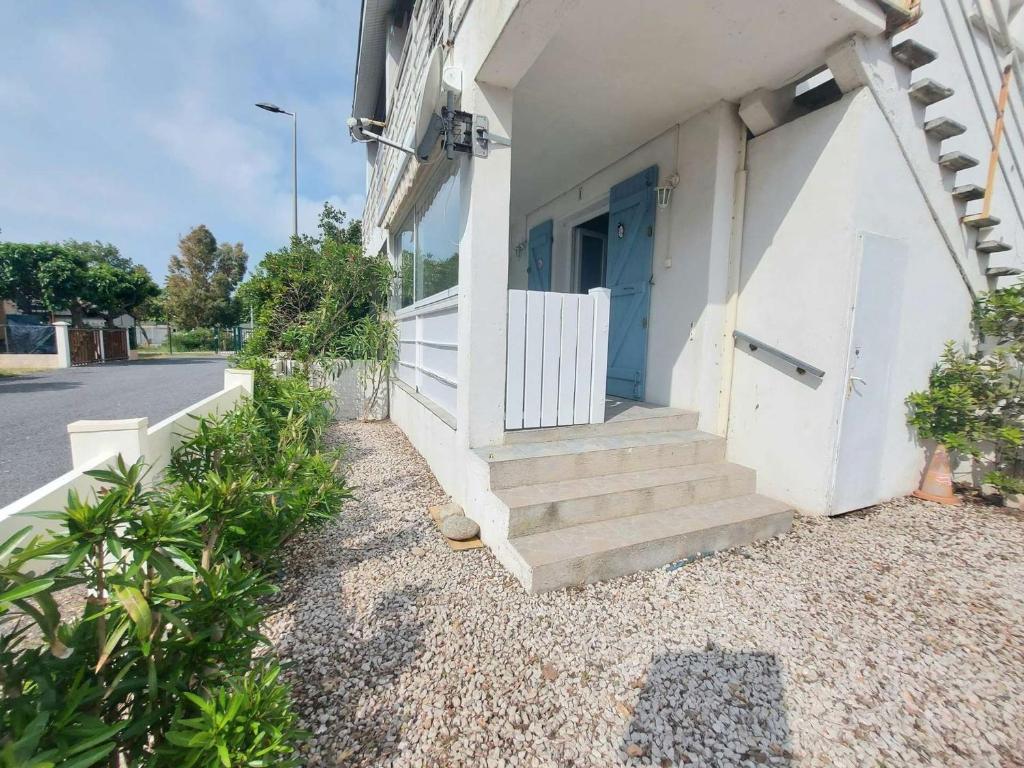 Appartement Appartement Marseillan-Plage, 2 pièces, 4 personnes - FR-1-326-765 4 Avenue Bachhus 34340 Marseillan