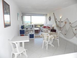 Appartement Appartement Marseillan-Plage, 2 pièces, 5 personnes - FR-1-326-401 Avenue De La MÃ©diterranÃ©e -  - 34340 Le Castellas Languedoc-Roussillon