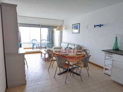 Appartement Marseillan-Plage, 2 pièces, 5 personnes - FR-1-387-105