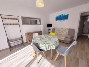 Appartement Appartement Marseillan-Plage, 2 pièces, 6 personnes - FR-1-326-502 Chemin De L'Airette -  - 34340 Le Castellas Languedoc-Roussillon