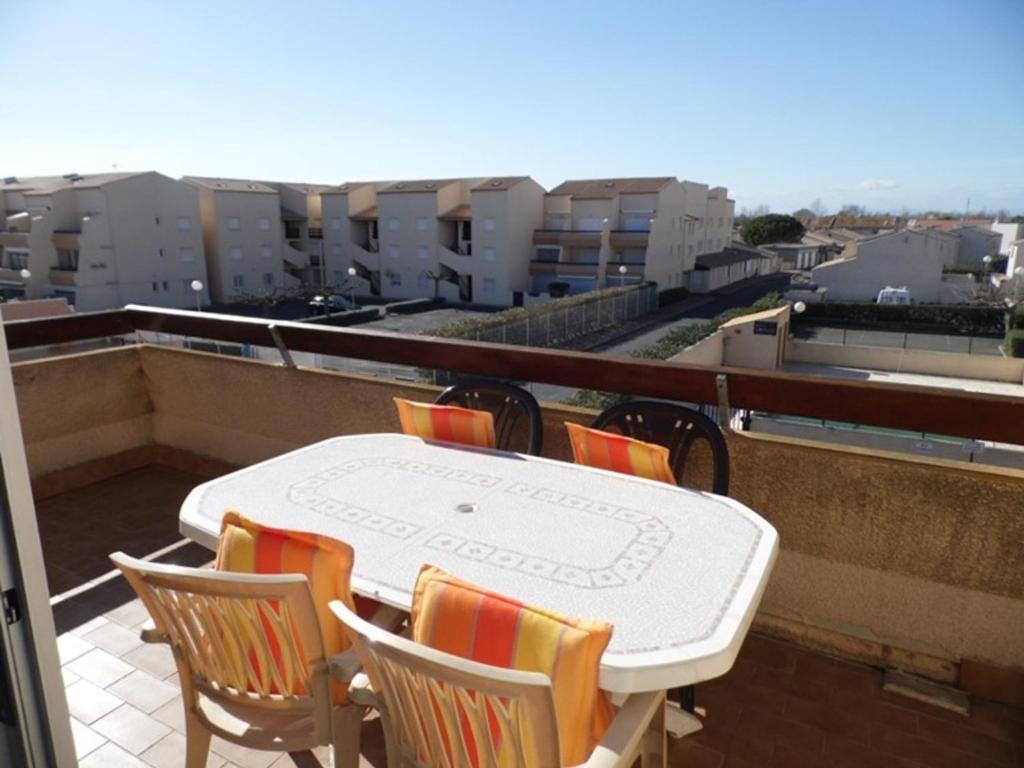 Appartement Appartement Marseillan-Plage, 2 pièces, 6 personnes - FR-1-326-528 Avenue De L'Europe -  - 34340 Le Castellas