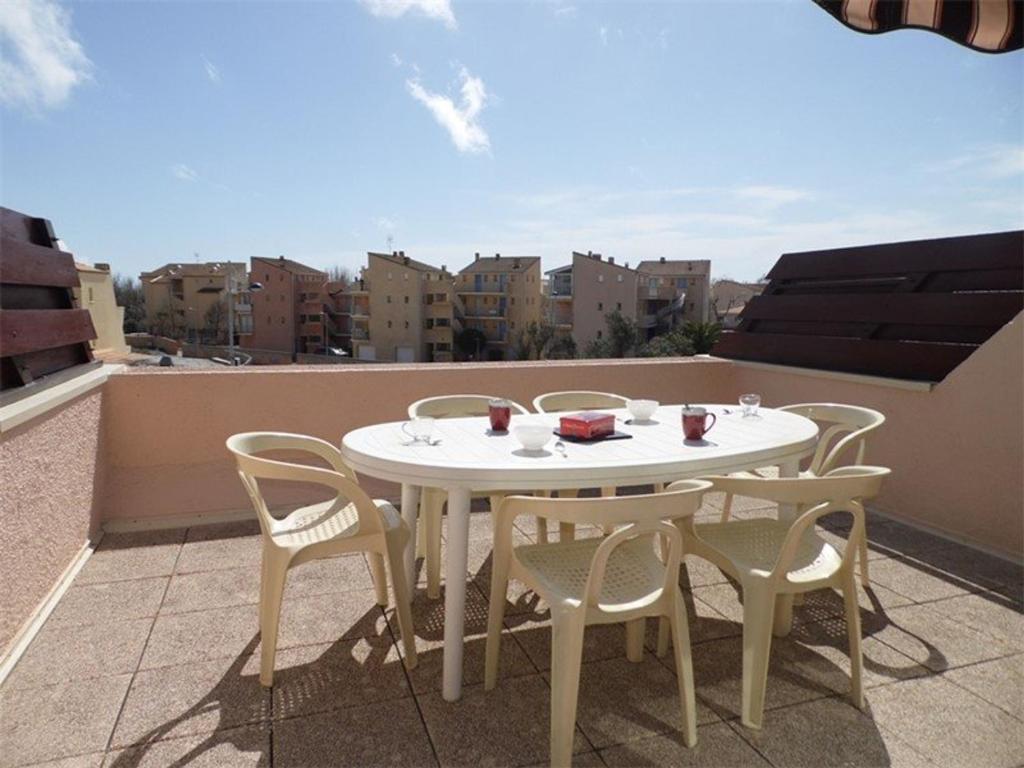 Appartement Appartement Marseillan-Plage, 3 pièces, 6 personnes - FR-1-326-611 Chemin De L'Airette -  - 34340 Le Castellas