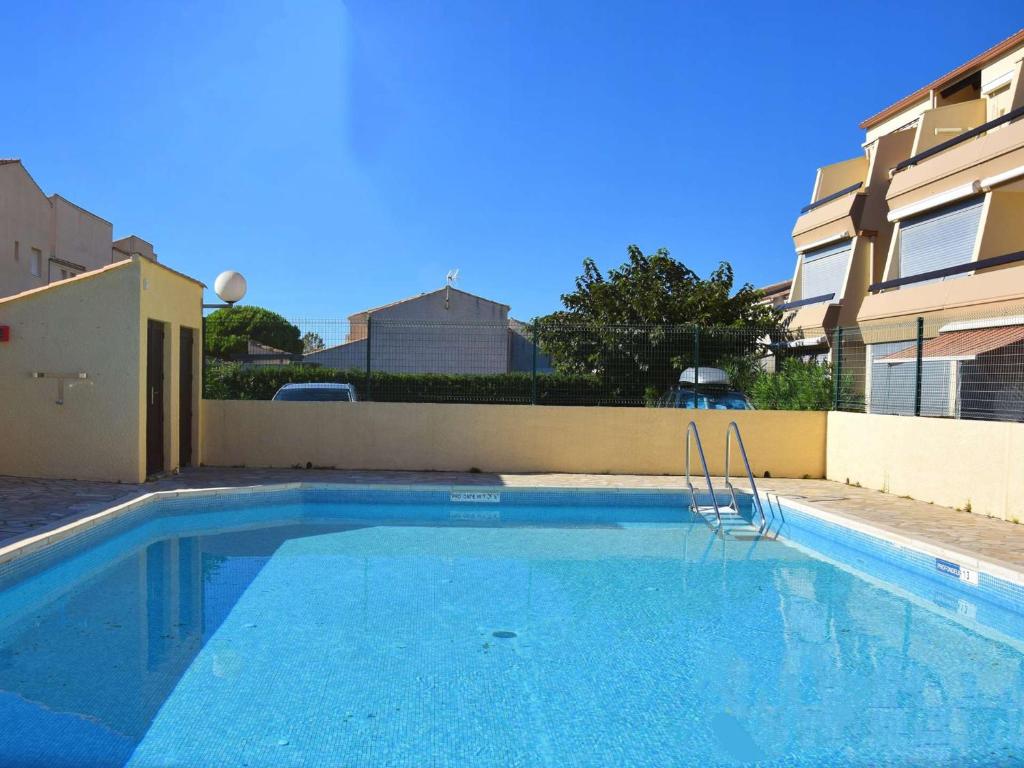 Appartement Marseillan-Plage, 3 pièces, 6 personnes - FR-1-387-116 Résidence Les Airettes -  -, 34340 Le Castellas