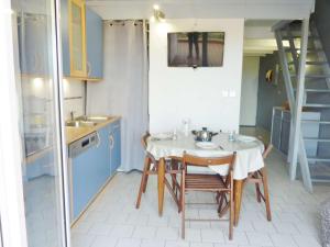 Appartement Appartement Marseillan-Plage, 3 pièces, 6 personnes - FR-1-387-36 Bât C. N° 16. 2ème étage Les Villageoises 34340 Le Castellas Languedoc-Roussillon