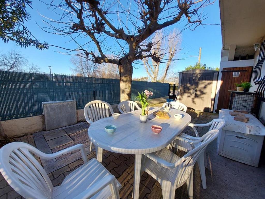 Appartement Appartement Marseillan-Plage, 3 pièces, 8 personnes - FR-1-326-738 4 rue des tamaris 34340 Marseillan