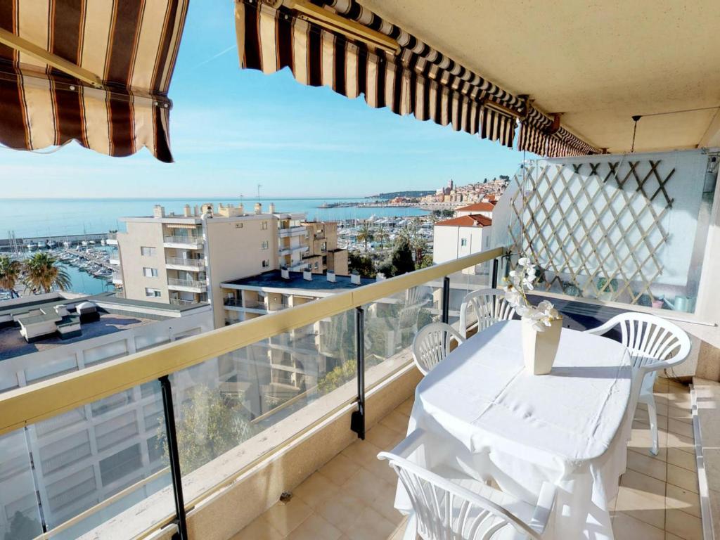 Appartement Appartement Menton, 2 pièces, 4 personnes - FR-1-196-196 61, Porte de France 06500 Menton