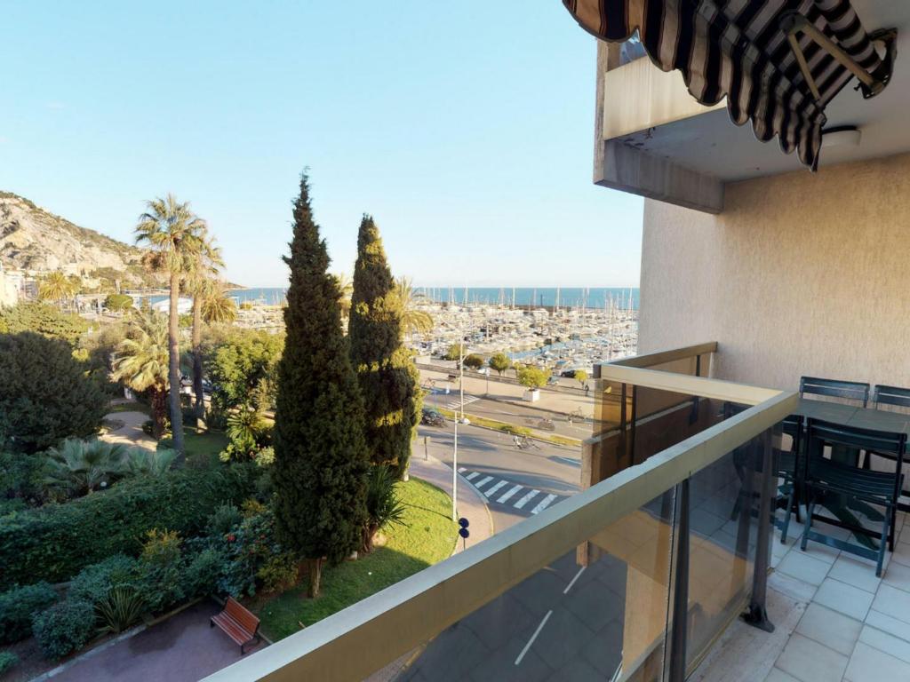 Appartement Appartement Menton, 2 pièces, 4 personnes - FR-1-196-268 51 Porte de France 06500 Menton