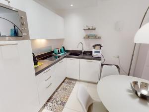 Appartement Menton, 2 pièces, 6 personnes - FR-1-196-316