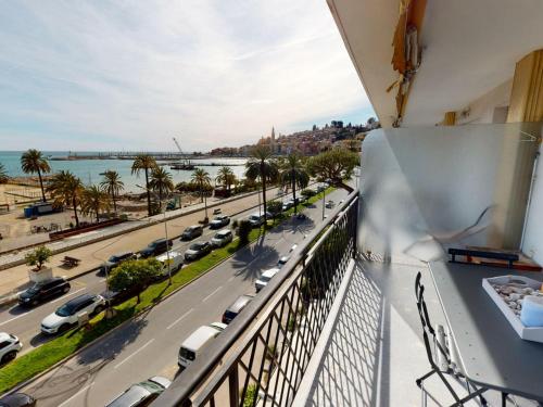 Appartement Menton, 3 pièces, 4 personnes - FR-1-196-254