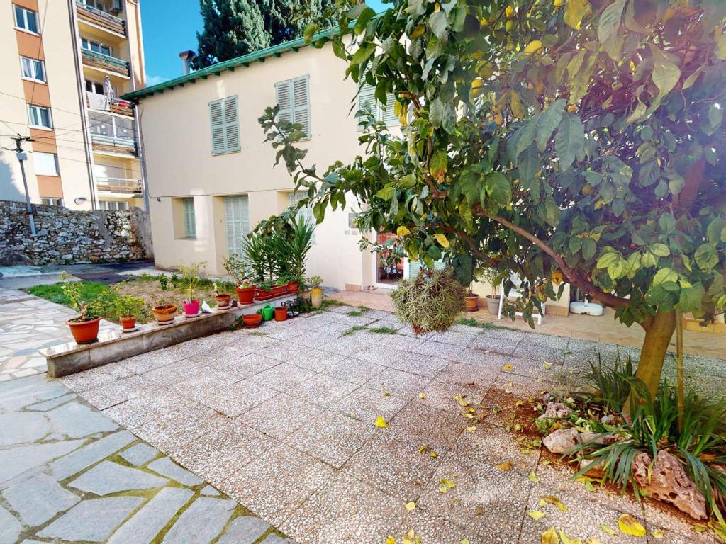 Appartement Menton, 3 pièces, 6 personnes - FR-1-196-317 9 Rue Saint laurent, 06500 Menton