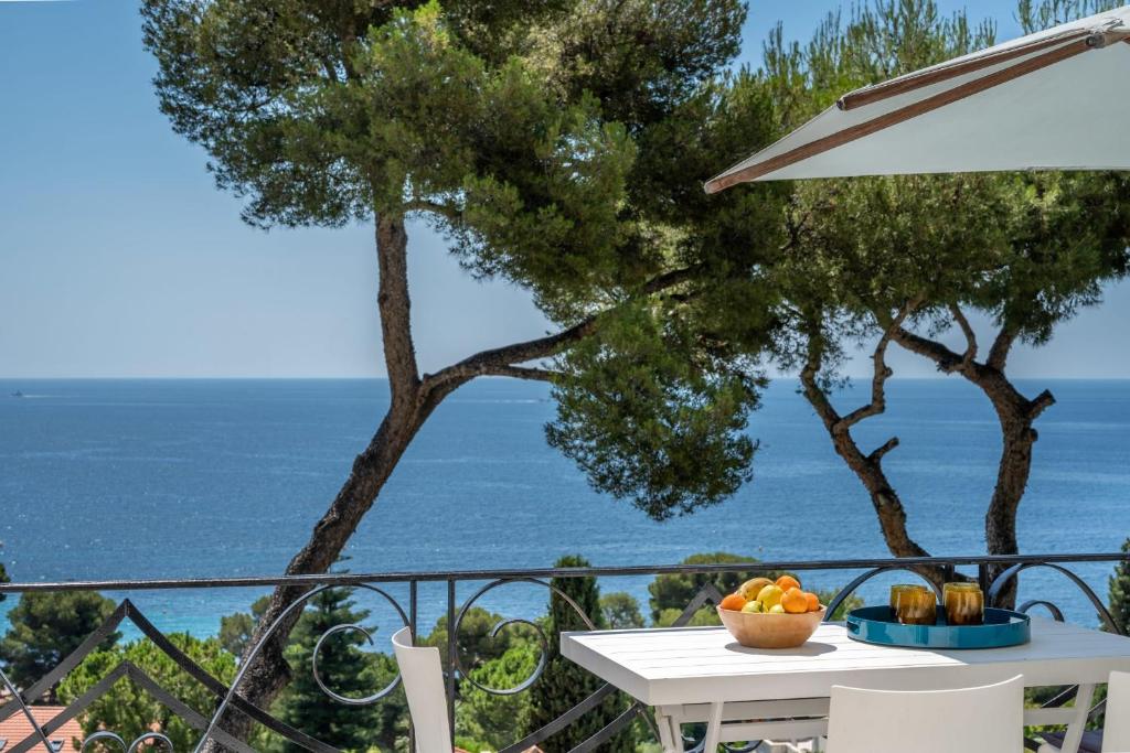 Appartement Appartement Mera Cosy apartment with incredible sea view 2 bis avenue de la mer 06360 Èze