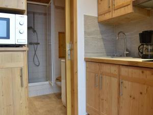 Appartement Méribel, 1 pièce, 2 personnes - FR-1-180-5