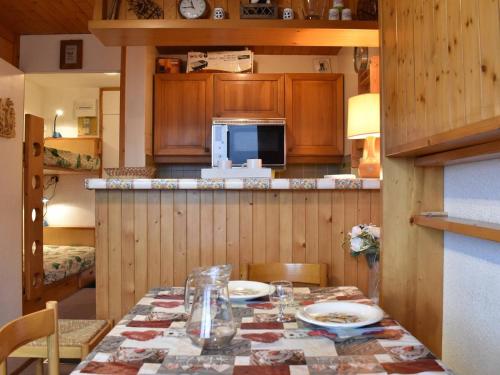 Appartement Méribel, 1 pièce, 3 personnes - FR-1-180-20