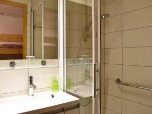 Appartement Méribel, 1 pièce, 3 personnes - FR-1-180-32