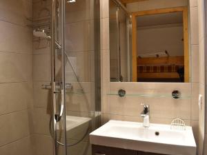 Appartement Méribel, 1 pièce, 3 personnes - FR-1-180-35