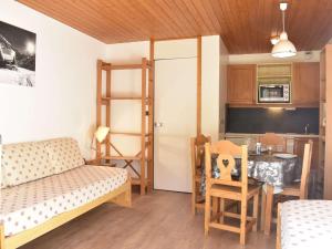 Appartement Méribel, 1 pièce, 4 personnes - FR-1-180-26