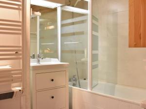 Appartement Méribel, 1 pièce, 4 personnes - FR-1-180-312