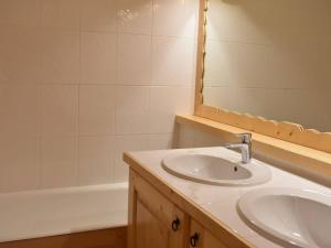 Appartement Méribel, 1 pièce, 4 personnes - FR-1-180-333