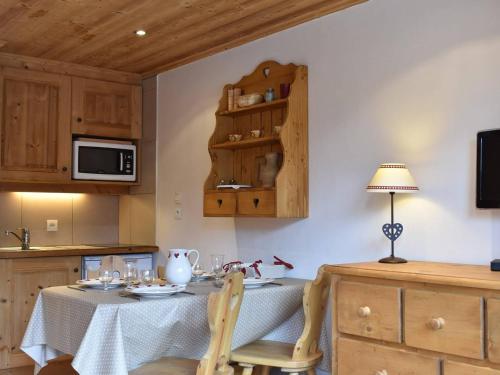 Appartement Méribel, 1 pièce, 4 personnes - FR-1-180-372