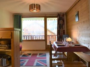 Appartement Méribel, 1 pièce, 4 personnes - FR-1-180-6