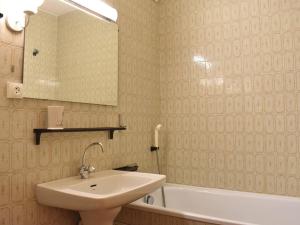 Appartement Méribel, 2 pièces, 3 personnes - FR-1-180-360