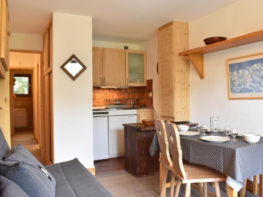 Appartement Méribel, 2 pièces, 4 personnes - FR-1-180-77 Le Plateau -  - 326,163, 73550 Méribel