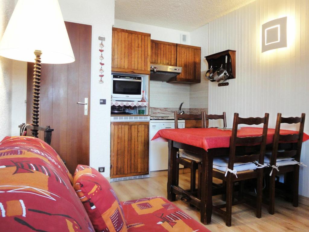 Appartement Méribel, 2 pièces, 4 personnes - FR-1-182-44 Chemin Des Bleuets -  -, 73550 Méribel