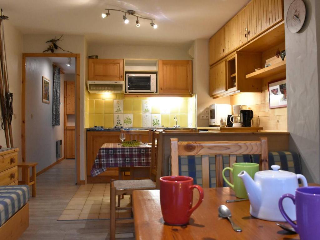 Appartement Méribel, 2 pièces, 5 personnes - FR-1-180-386 CENTRE 476,438, 73550 Les Allues