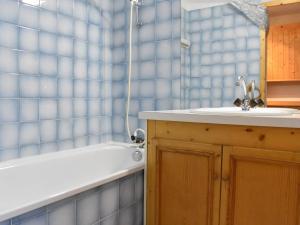 Appartement Méribel, 2 pièces, 5 personnes - FR-1-180-386