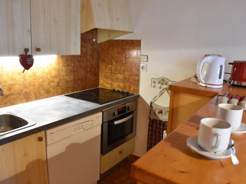 Appartement Méribel, 2 pièces, 5 personnes - FR-1-180-93