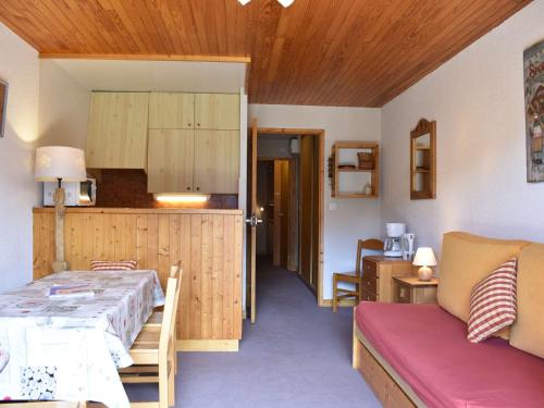 Appartement Méribel, 2 pièces, 5 personnes - FR-1-180-94