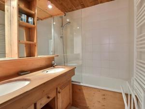 Appartement Méribel, 2 pièces, 5 personnes - FR-1-182-12