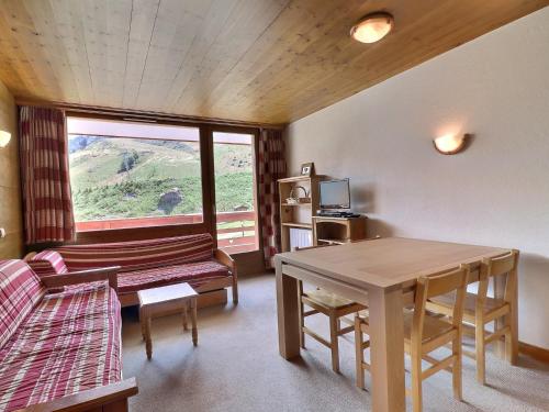 Appartement Méribel, 2 pièces, 5 personnes - FR-1-182-27