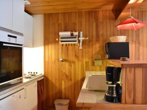 Appartement Méribel, 2 pièces, 6 personnes - FR-1-180-107