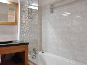 Appartement Méribel, 3 pièces, 4 personnes - FR-1-180-345