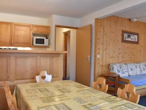 Appartement Méribel, 3 pièces, 6 personnes - FR-1-180-138