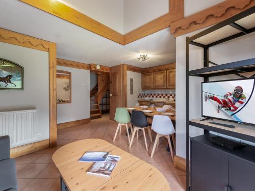 Appartement Méribel, 4 pièces, 6 personnes - FR-1-566-6