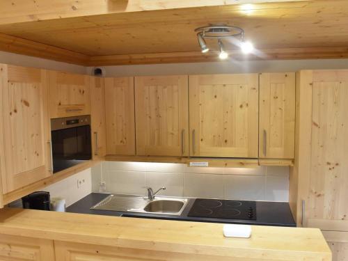 Appartement Méribel, 5 pièces, 11 personnes - FR-1-180-185