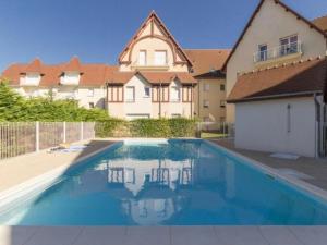Appartement Merville-Franceville-Plage, 3 pièces, 6 personnes - FR-1-465-9