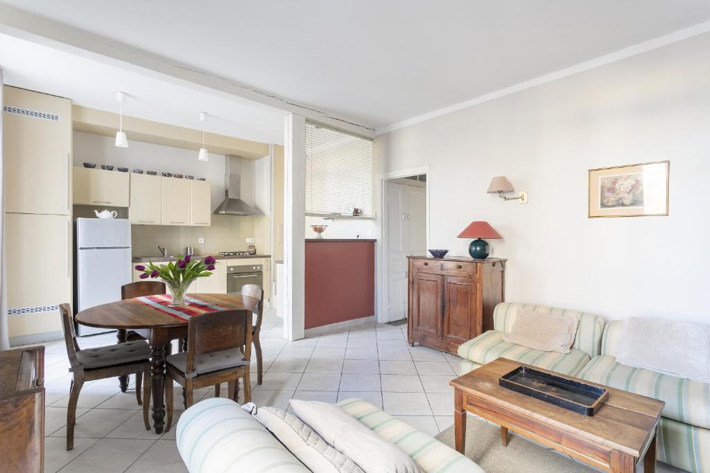 APPARTEMENT MESSINA
