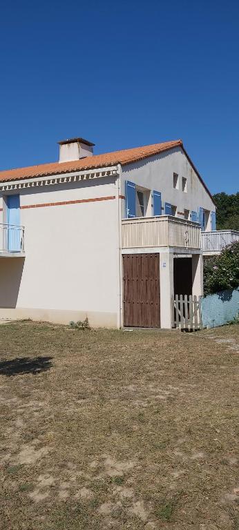 Appartement Appartement meublé, à 200 mètre de la plage 4 Rue du Pontreau 85100 La Pironnière