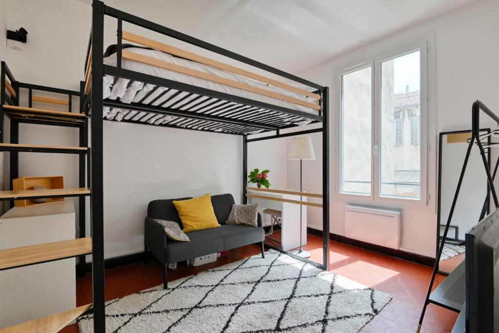 Appartement Meublé avec Balcon proche de toutes commodités 78 rue saint pierre, 13005 Marseille