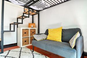 Appartement Meublé avec Balcon proche de toutes commodités