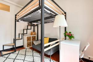 Appartement Meublé avec Balcon proche de toutes commodités