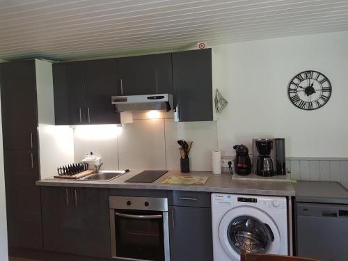 Appartement meublé dans chalet, proche lac au calme