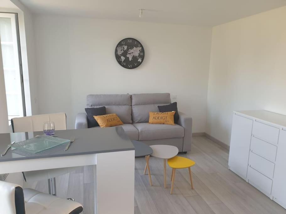 appartement meublé parking gratuit 2 nuits minimum 101 La Carrière, 85600 La Guyonnière