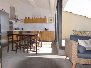 Appartement Mèze, 3 pièces, 4 personnes - FR-1-604-10