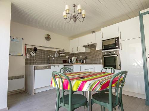 Appartement Mèze, 3 pièces, 4 personnes - FR-1-604-2