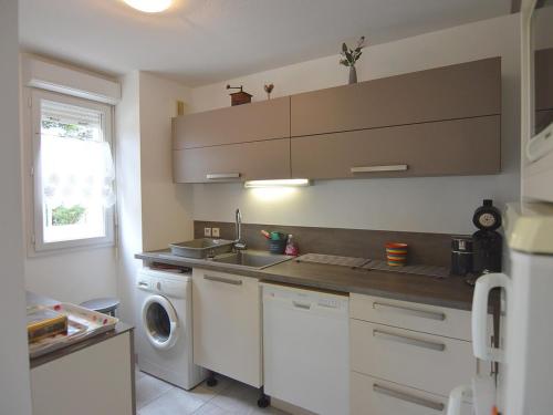 Appartement Mèze, 3 pièces, 4 personnes - FR-1-604-20